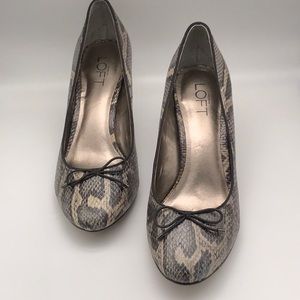 NWT ANN TAYLOR LOFT SNAKE PRINT BOX PUMP SHOES   SIZE 8M